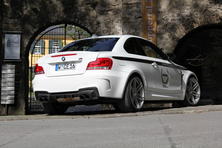  BMW MH1 Biturbo by Manhart Racing (E82) 2011 года  (фото 10 из 10)